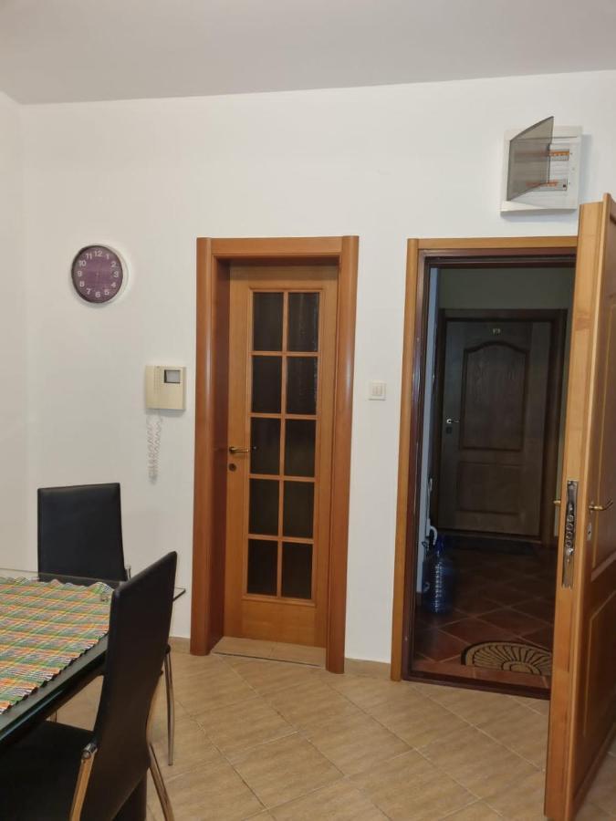 Apartments Sneza Рисан Экстерьер фото