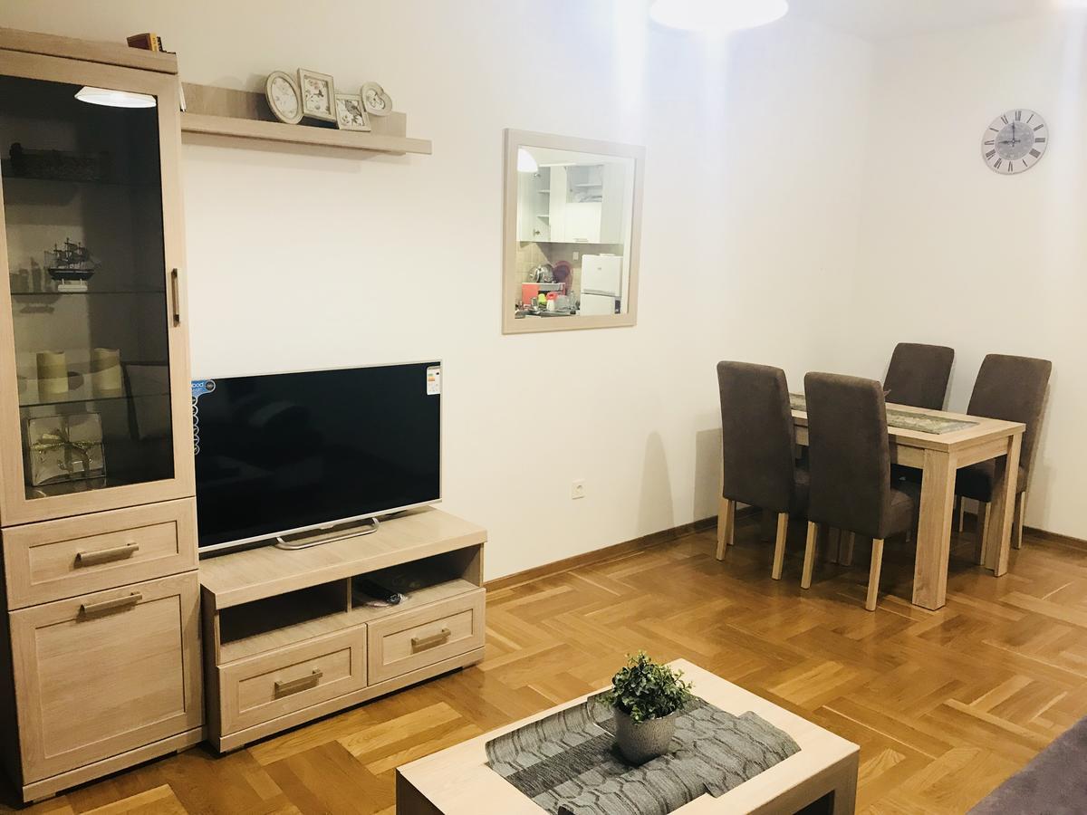 Apartments Sneza Рисан Экстерьер фото