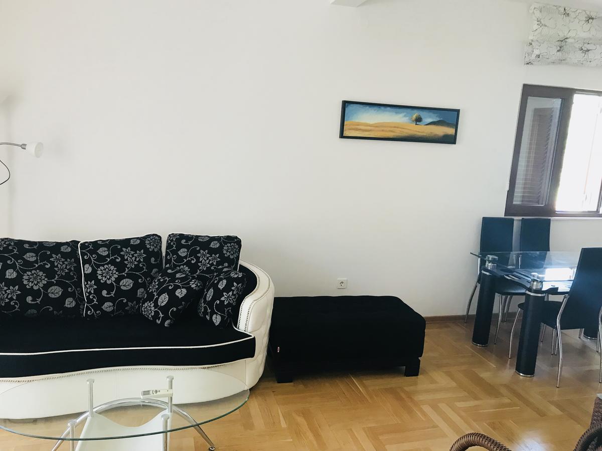 Apartments Sneza Рисан Экстерьер фото