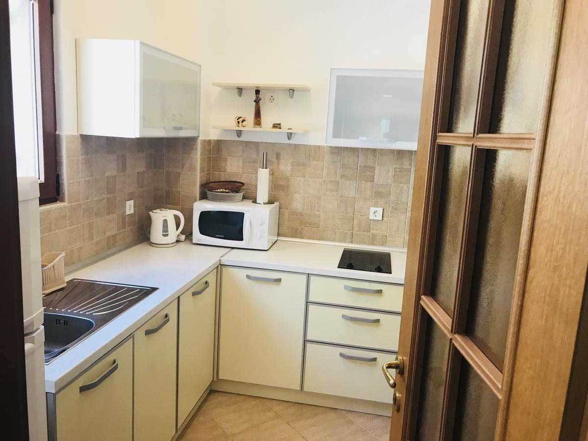 Apartments Sneza Рисан Экстерьер фото